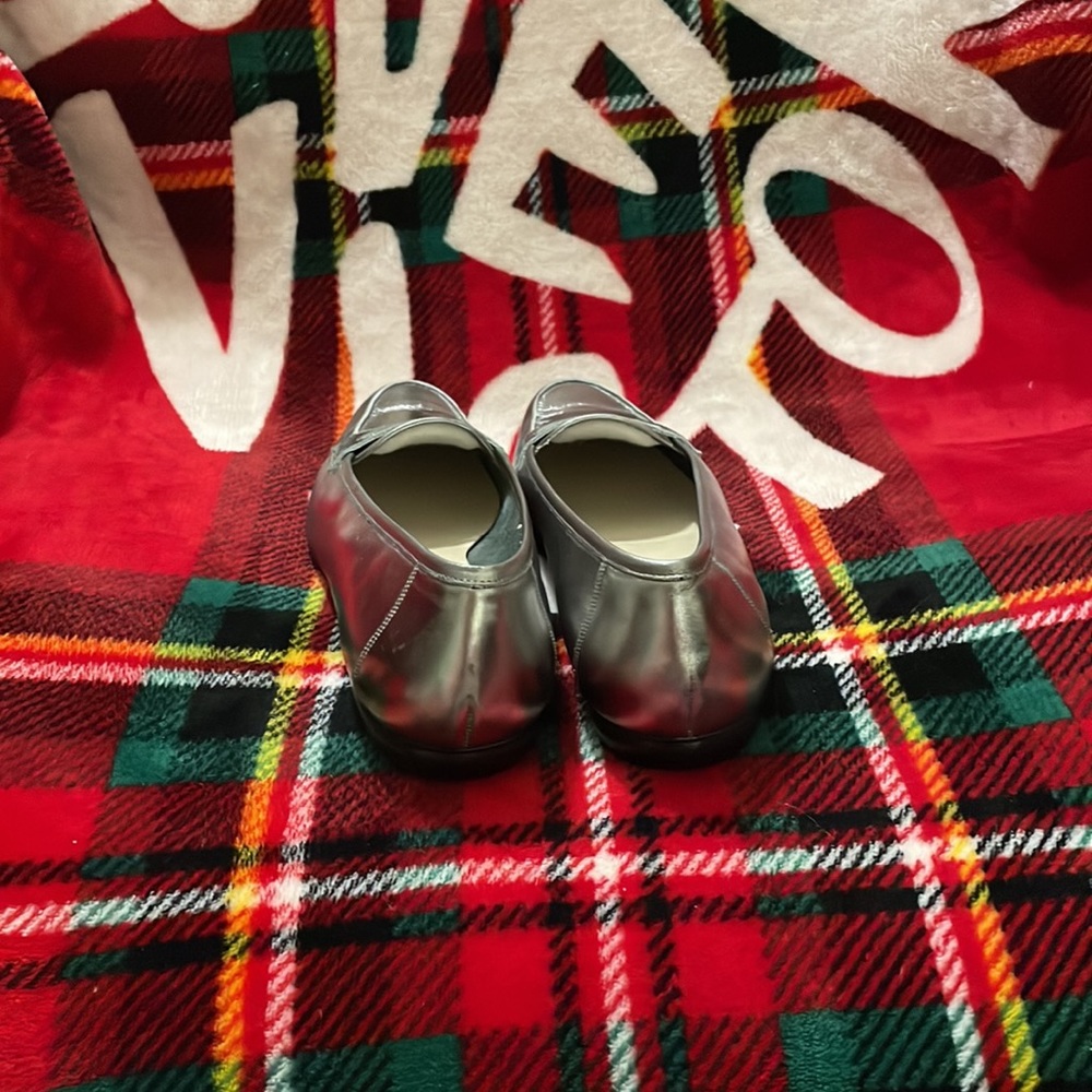 Salvatore Ferragamo Metallic Silver Leather Loafers* - Picture 7 of 10